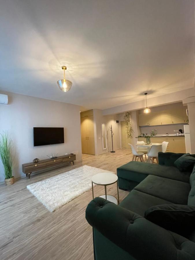 Vega Apartment By Moonlight Mamaia Extérieur photo