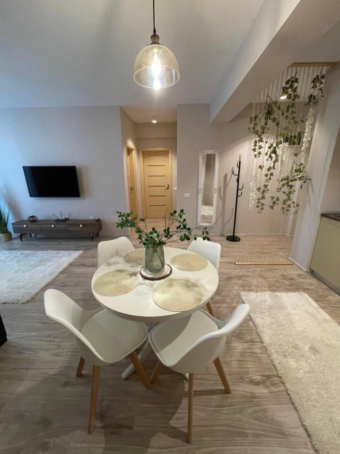 Vega Apartment By Moonlight Mamaia Extérieur photo